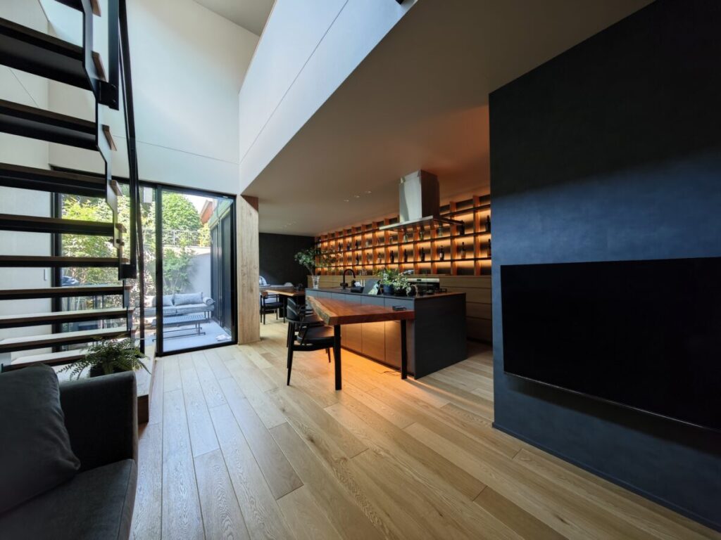 住友林業の家_バーのあるホテルライクな自邸_ENOHARU-HOUSE_LDK